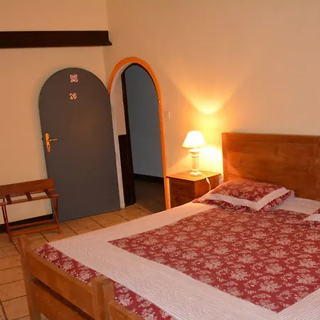 De La Feniere 3* Arles
