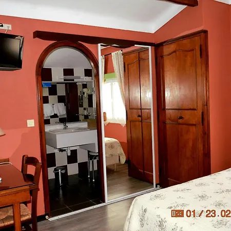 De La Feniere Hotel Arles
