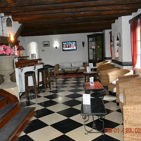 De La Feniere Hotel