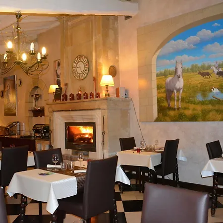De La Feniere 3* Arles